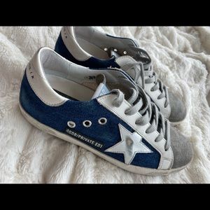 GOLDEN⭐️GOOSE - private edition superstar sneakers
•Size 37
•Worn twice